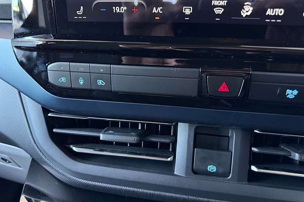 2024 Ford Tourneo Active AV SWB