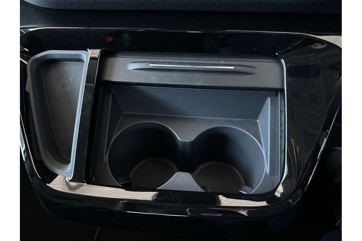 2024 Ford Tourneo Active AV SWB