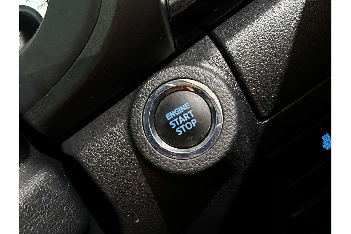 2018 Toyota Hilux Rogue GUN126R 4X4