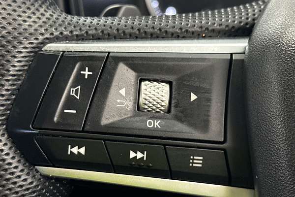 2023 Mitsubishi Outlander LS ZM