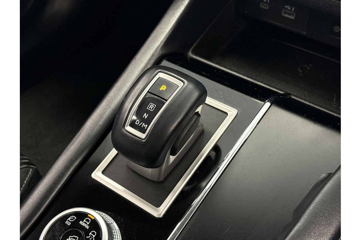 2023 Mitsubishi Outlander LS ZM