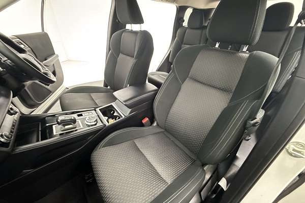 2023 Mitsubishi Outlander LS ZM