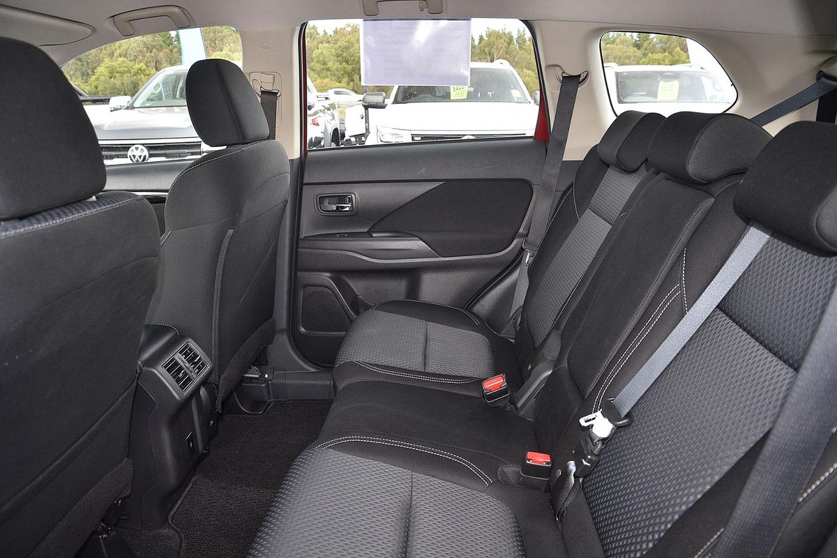 2021 Mitsubishi Outlander ES ZL