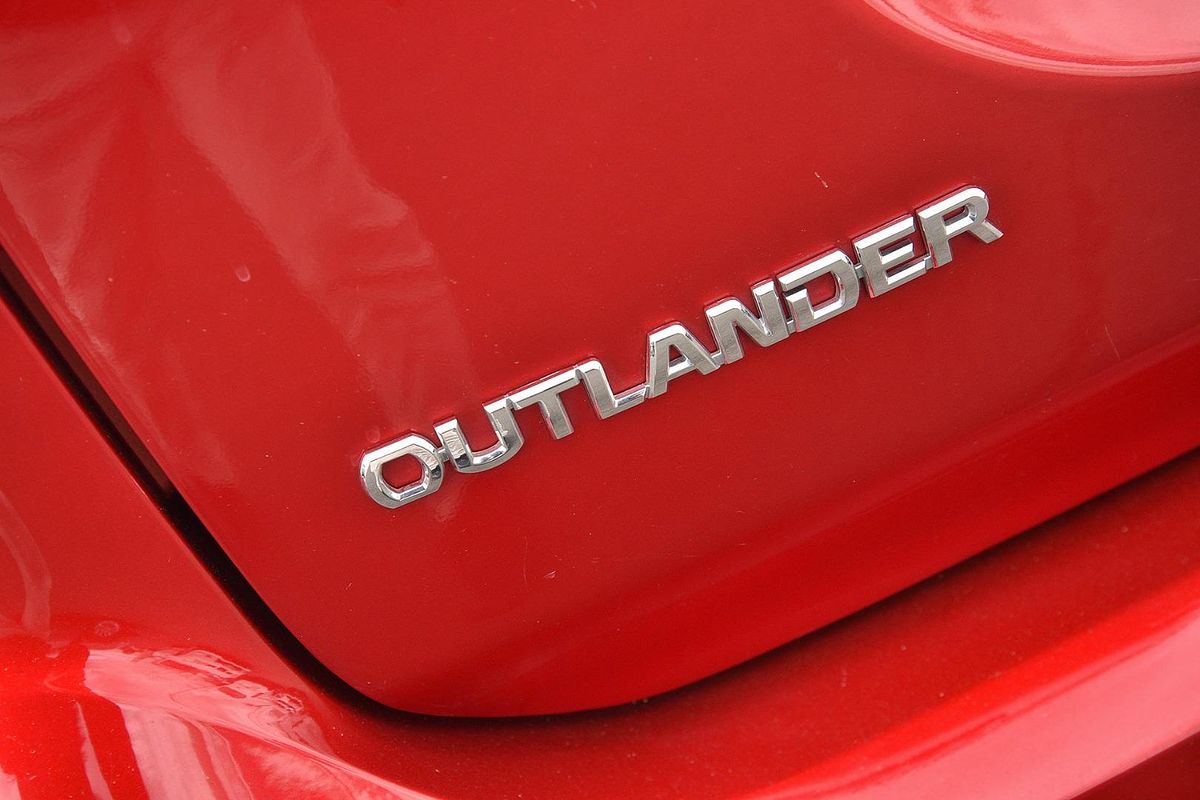 2021 Mitsubishi Outlander ES ZL