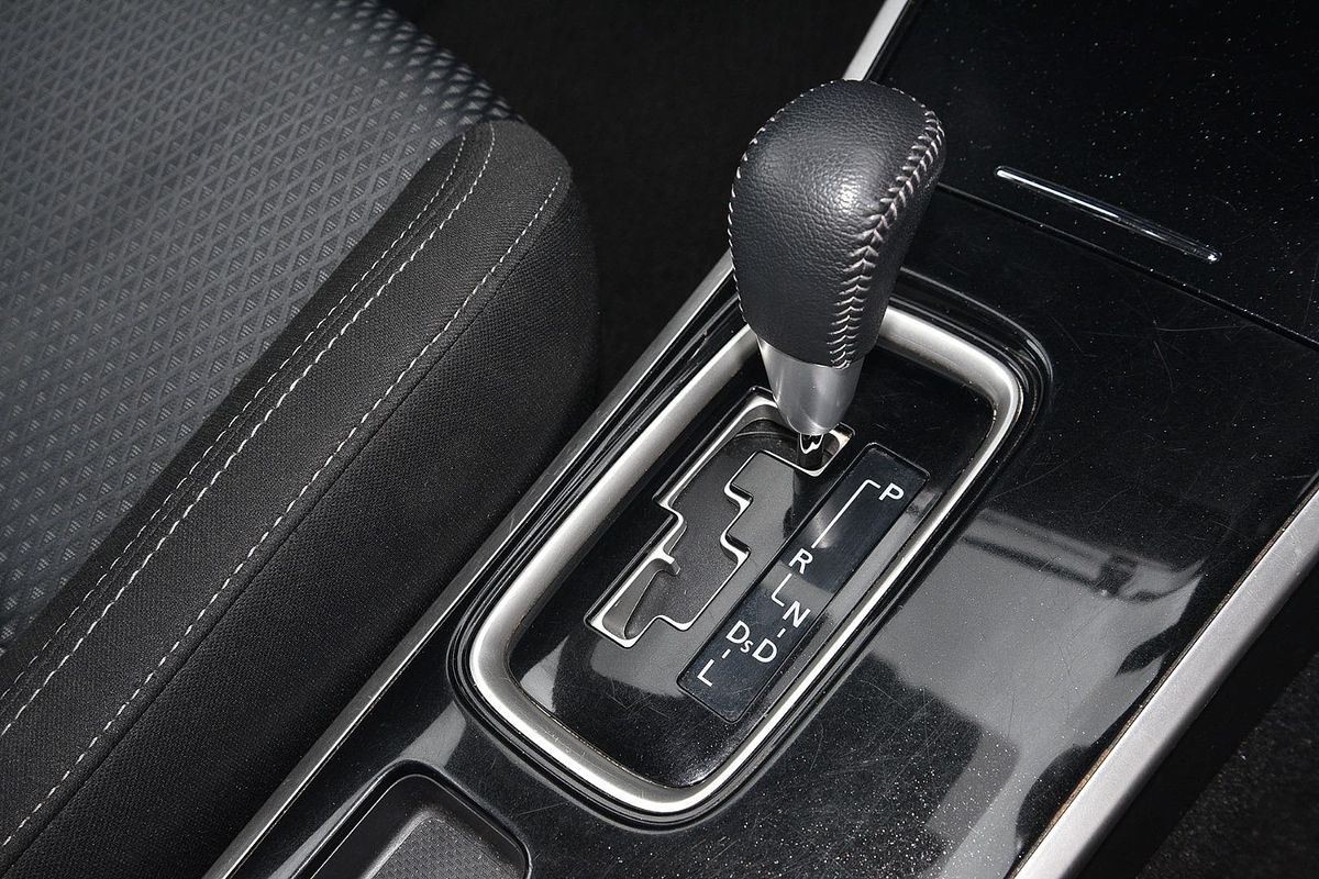 2021 Mitsubishi Outlander ES ZL