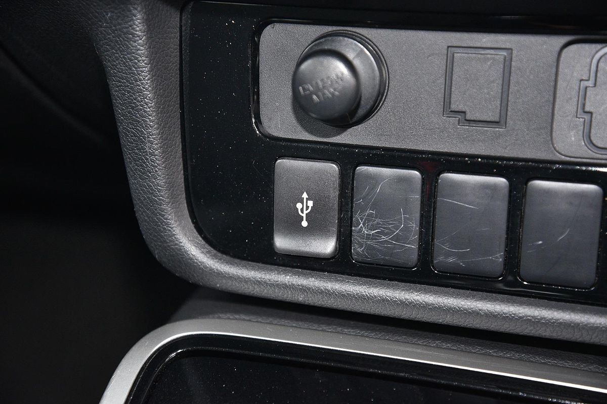 2021 Mitsubishi Outlander ES ZL