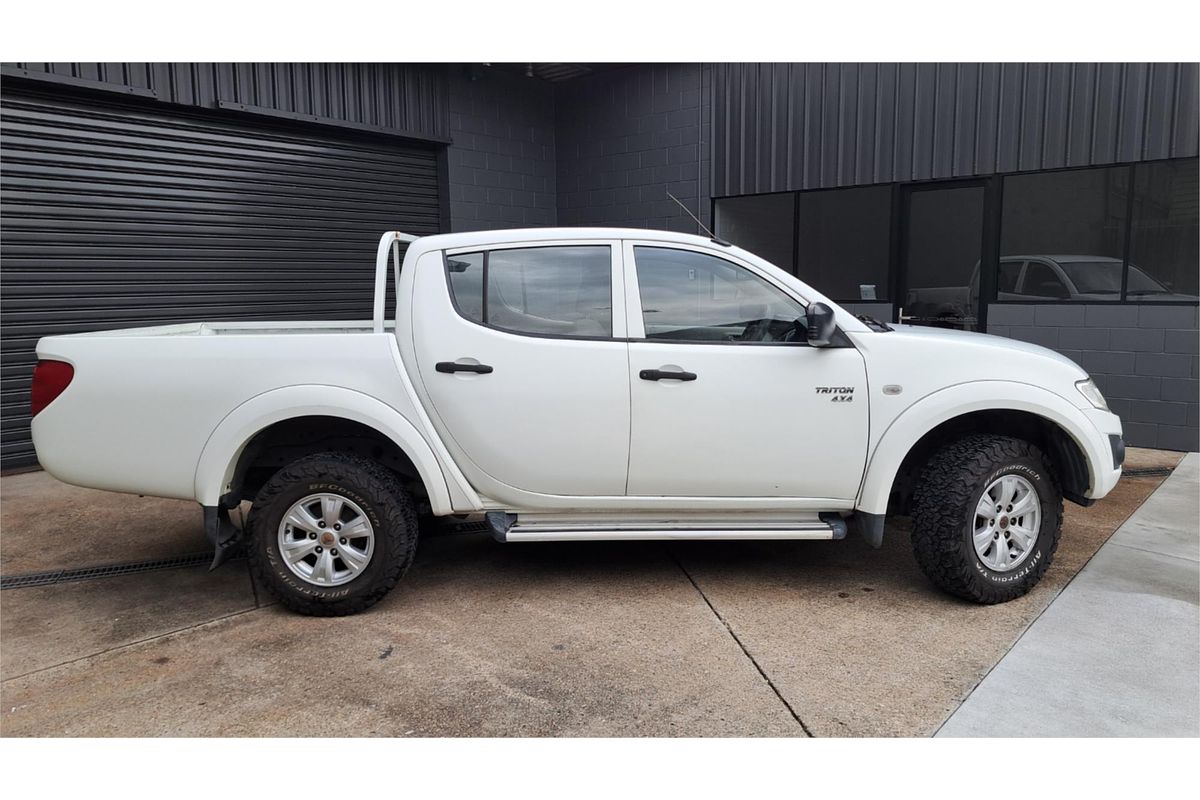 2012 Mitsubishi TRITON GLX (4x4) MN MY12 4X4