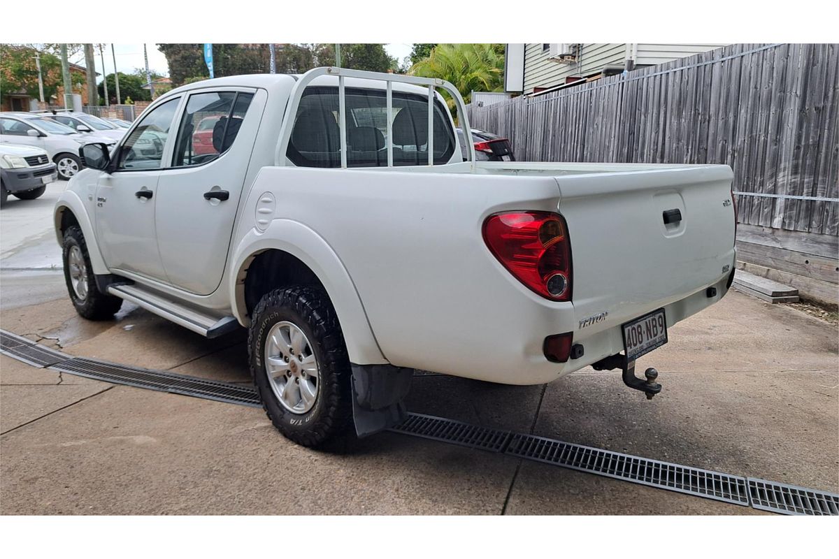 2012 Mitsubishi TRITON GLX (4x4) MN MY12 4X4