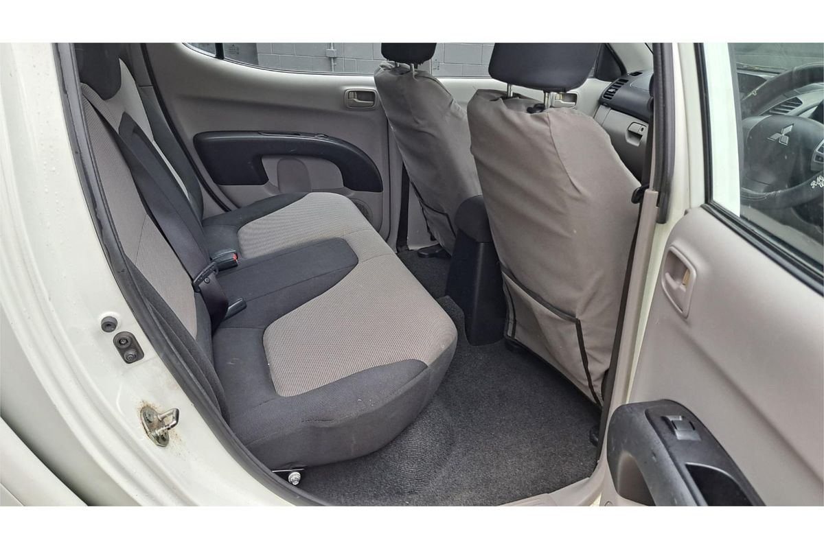 2012 Mitsubishi TRITON GLX (4x4) MN MY12 4X4