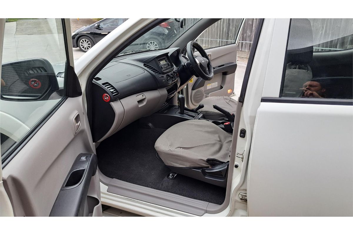 2012 Mitsubishi TRITON GLX (4x4) MN MY12 4X4