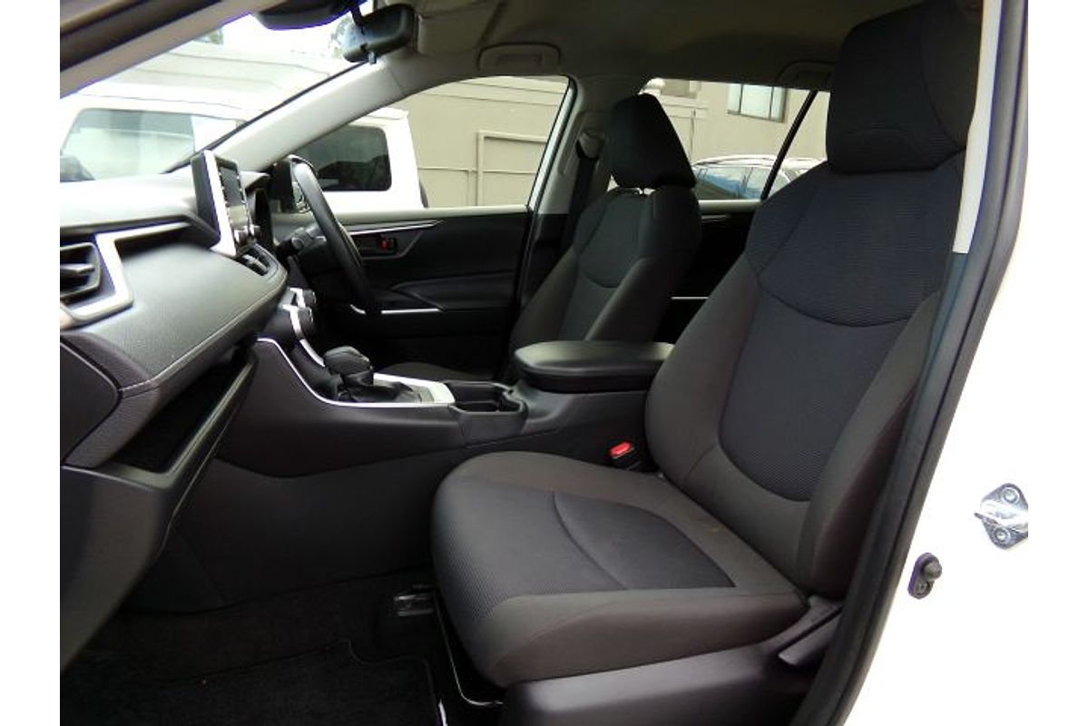 2020 Toyota RAV4 GX AXAH52R