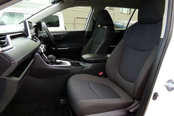 2020 Toyota RAV4 GX AXAH52R