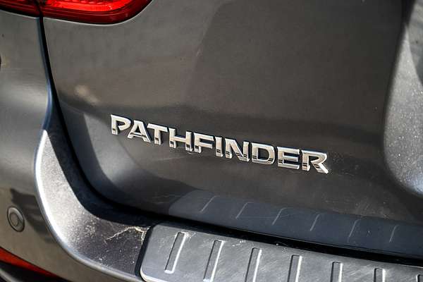 2018 Nissan Pathfinder ST-L R52 Series II