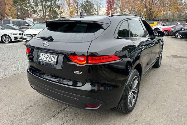 2017 Jaguar F-PACE 20d R-Sport X761
