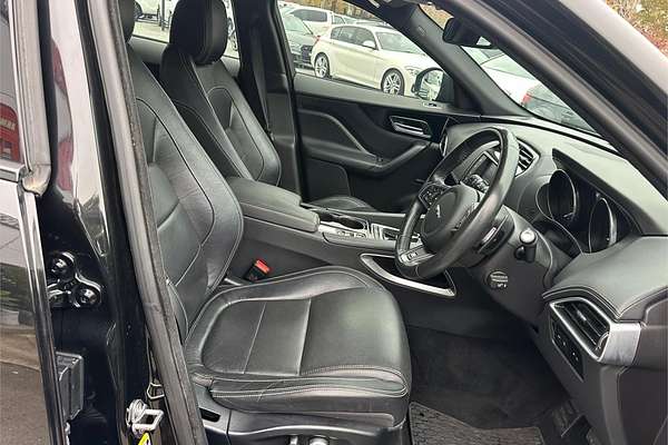 2017 Jaguar F-PACE 20d R-Sport X761