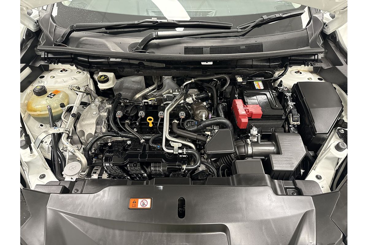 2023 Mitsubishi Outlander LS ZM
