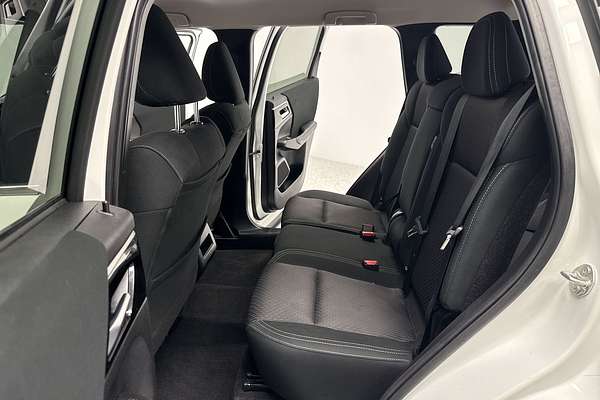 2023 Mitsubishi Outlander LS ZM
