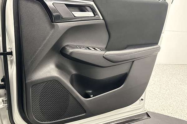 2023 Mitsubishi Outlander LS ZM