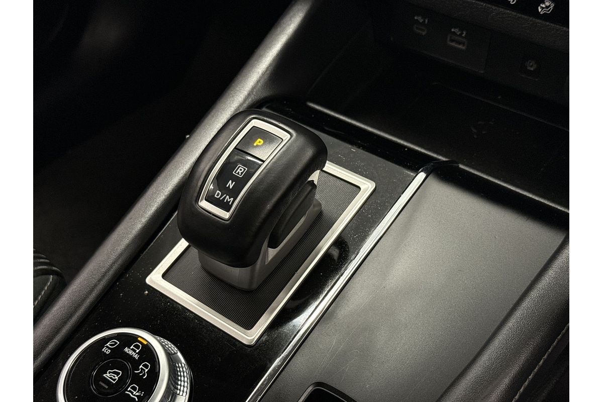 2023 Mitsubishi Outlander LS ZM