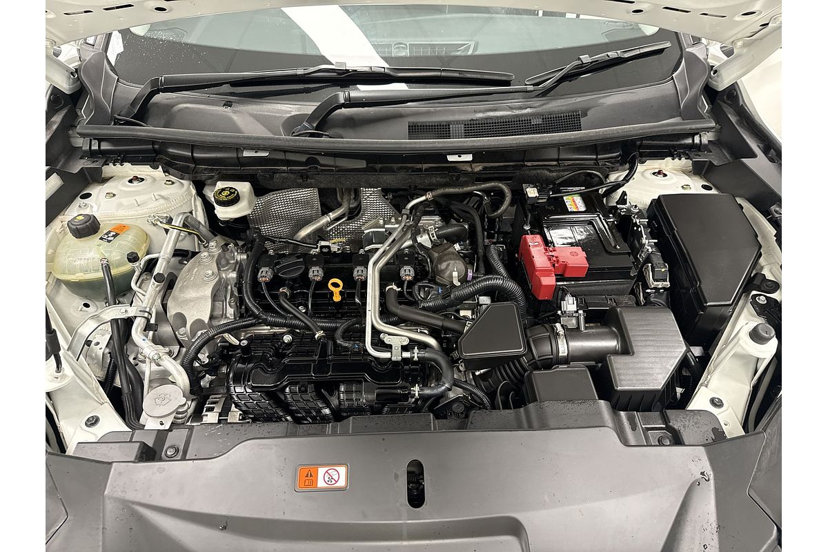 2023 Mitsubishi Outlander LS ZM