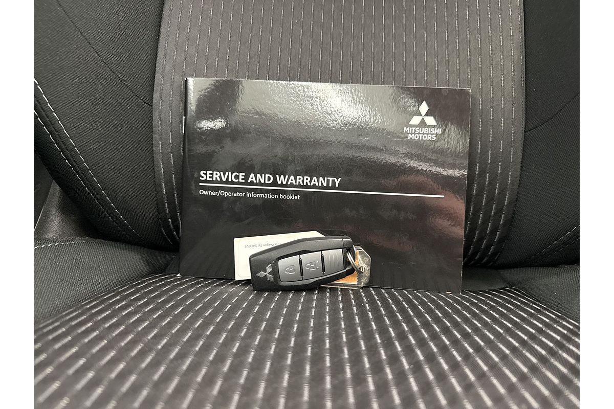 2023 Mitsubishi Outlander LS ZM