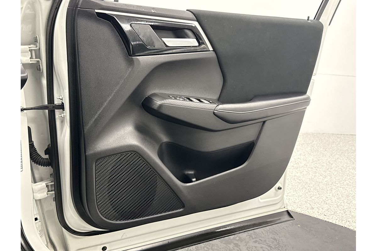 2023 Mitsubishi Outlander LS ZM
