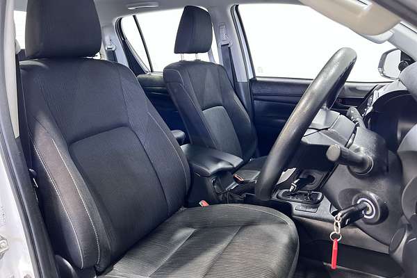 2023 Toyota Hilux SR GUN126R 4X4
