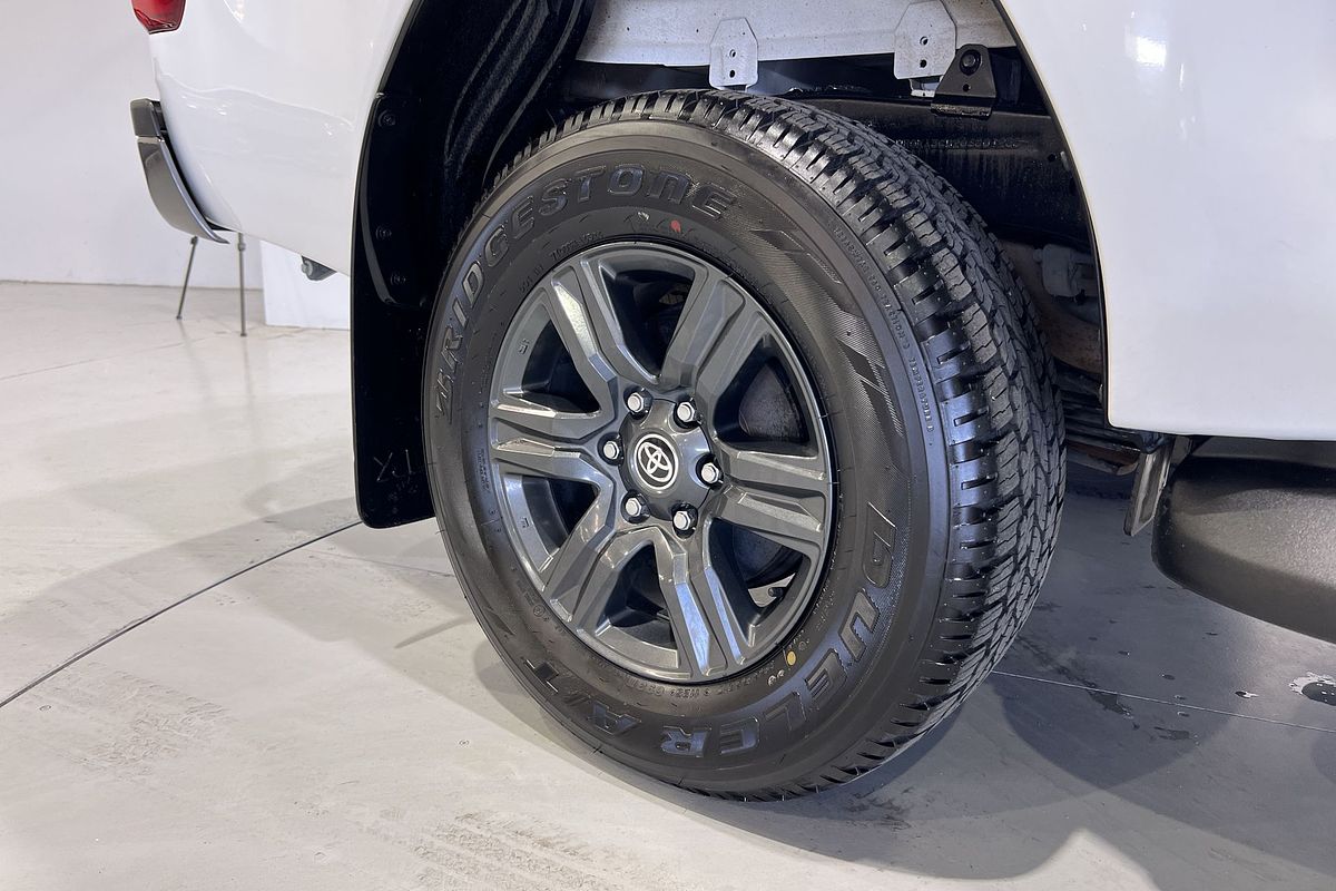 2023 Toyota Hilux SR GUN126R 4X4