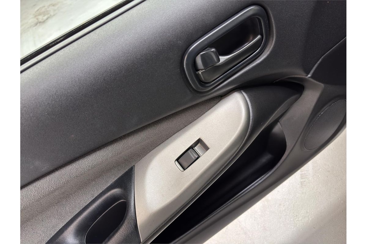 2005 Nissan Pulsar ST-L N16