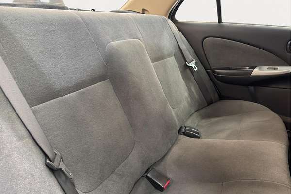 2005 Nissan Pulsar ST-L N16