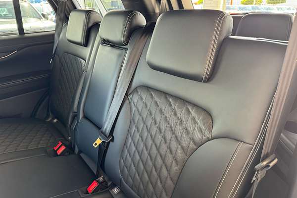 2025 Ford Everest Platinum 3.0L