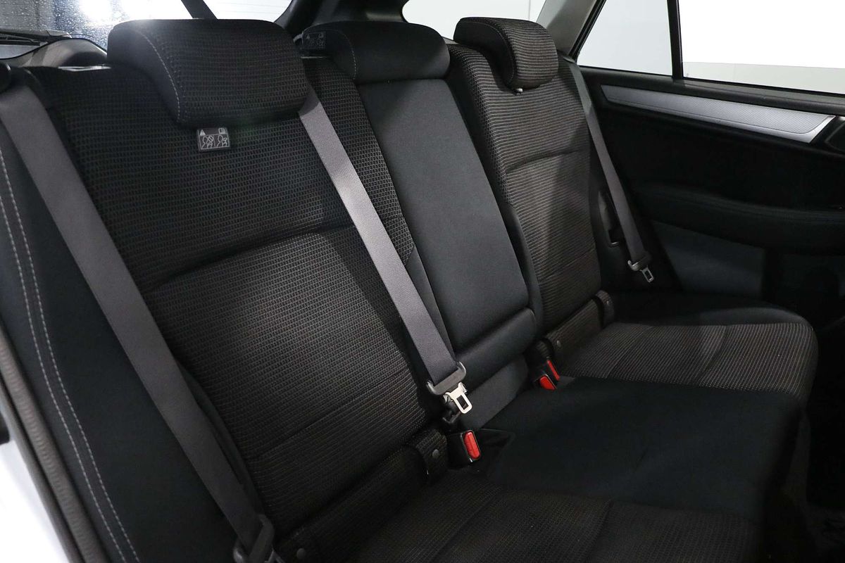 2019 Subaru Outback 2.5i 5GEN
