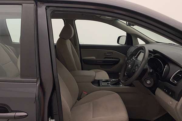 2020 Kia Carnival S YP