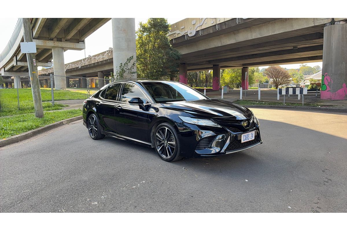 2019 Toyota Camry SX GSV70R