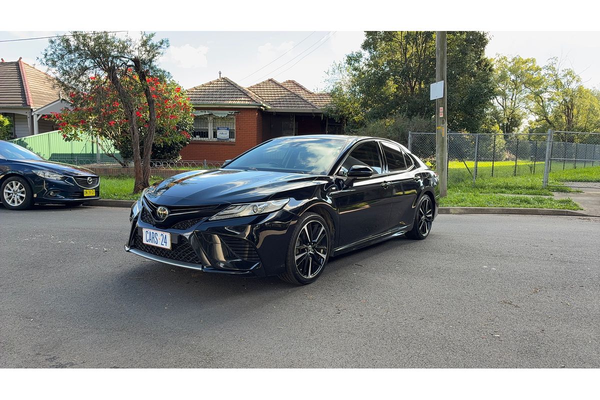 2019 Toyota Camry SX GSV70R