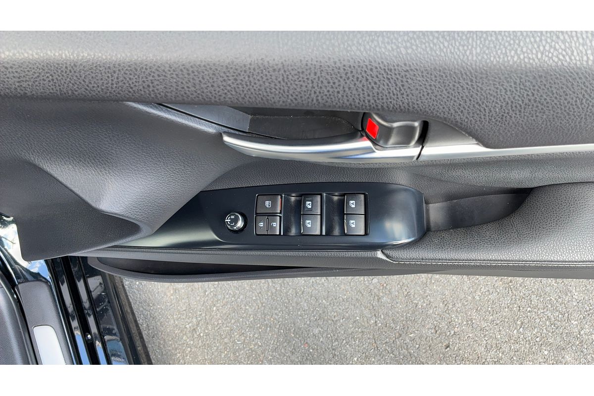 2019 Toyota Camry SX GSV70R
