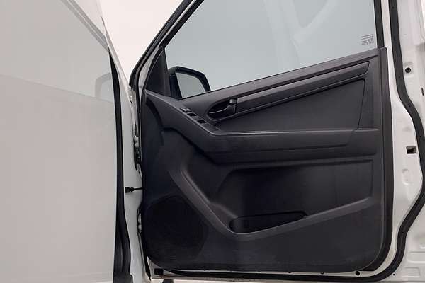 2018 Isuzu D-MAX SX High Ride Rear Wheel Drive