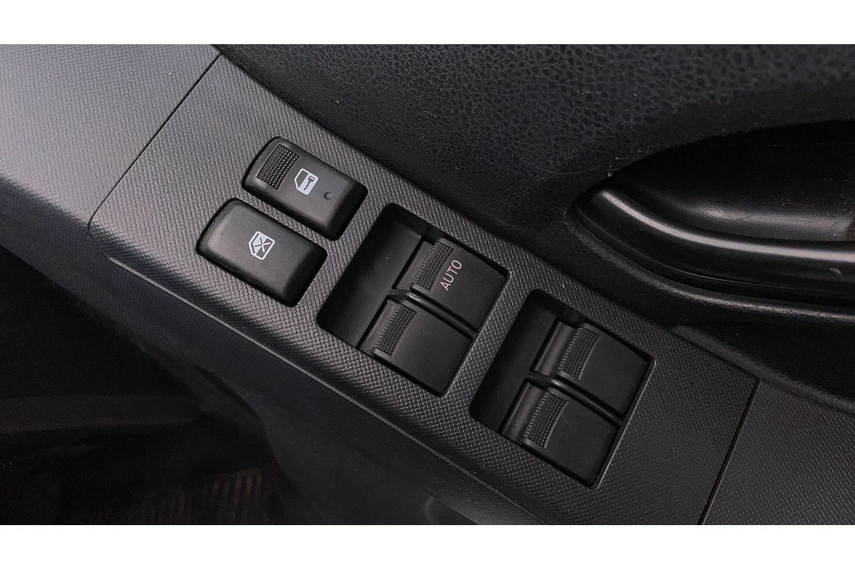 2018 Isuzu D-MAX SX High Ride Rear Wheel Drive