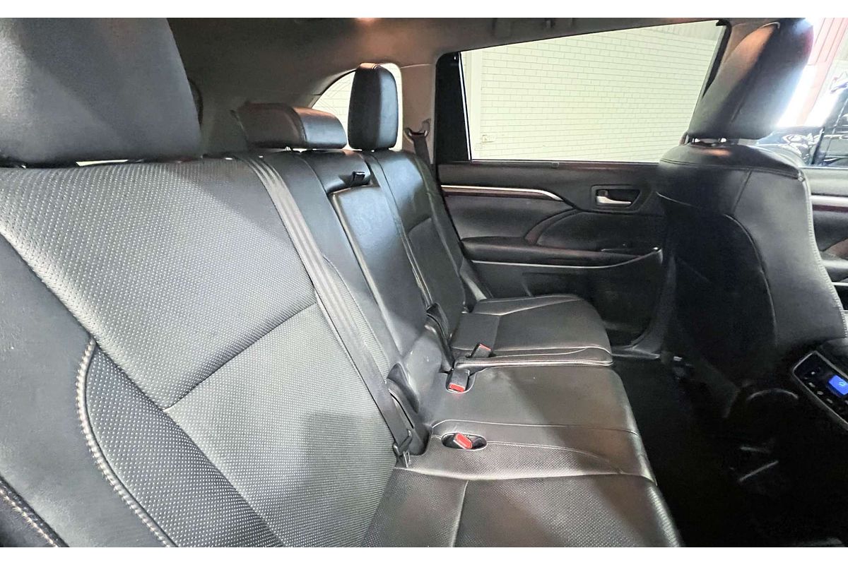 2016 Toyota Kluger Grande GSU55R