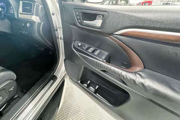 2016 Toyota Kluger Grande GSU55R
