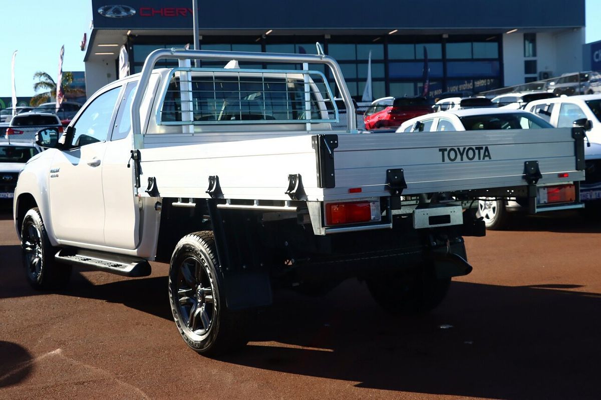 2024 Toyota Hilux SR GUN126R 4X4