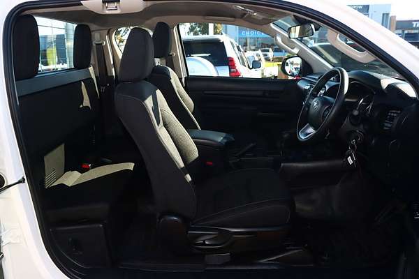 2024 Toyota Hilux SR GUN126R 4X4