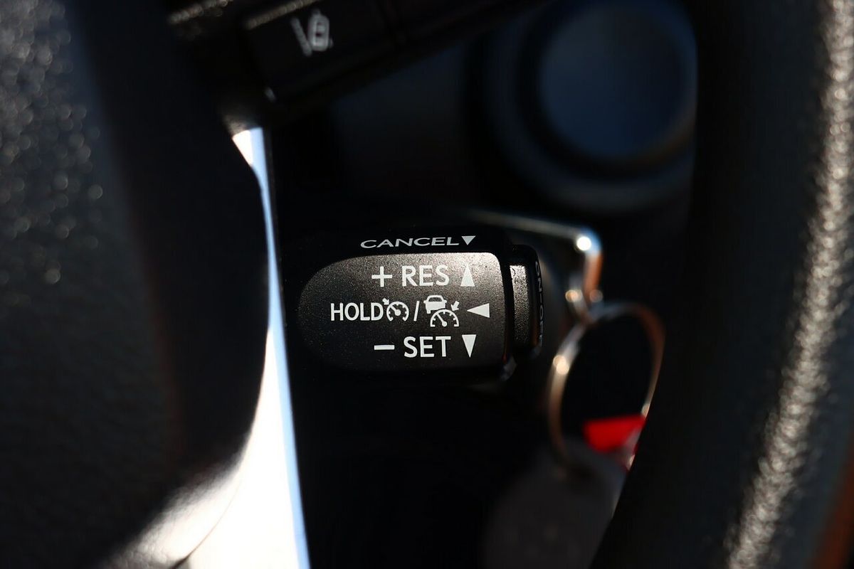 2024 Toyota Hilux SR GUN126R 4X4