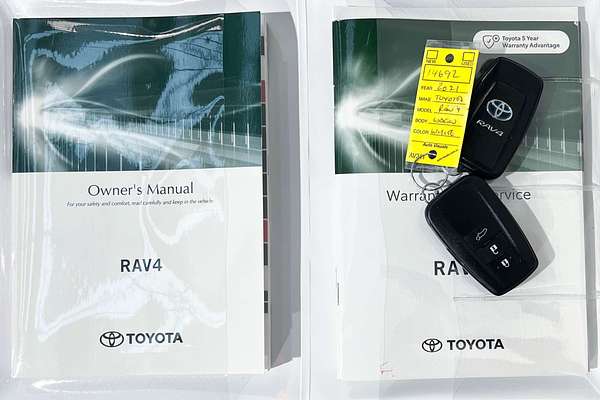 2021 Toyota RAV4 Cruiser AXAH52R