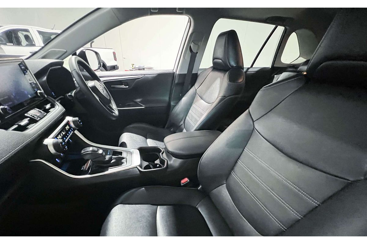 2021 Toyota RAV4 Cruiser AXAH52R