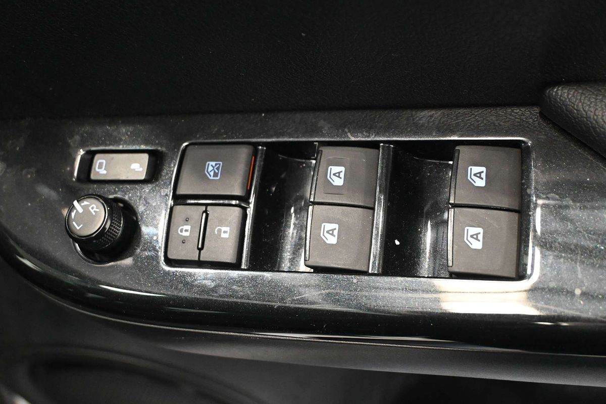 2024 Toyota Hilux Rogue 48V GUN126R 4X4