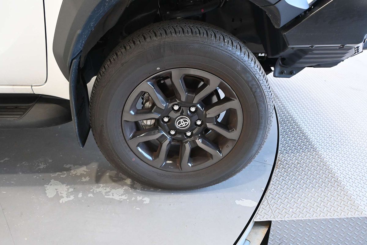 2024 Toyota Hilux Rogue 48V GUN126R 4X4