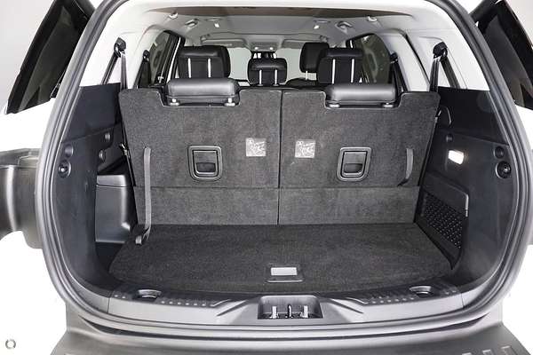 2025 Ford Everest Sport L