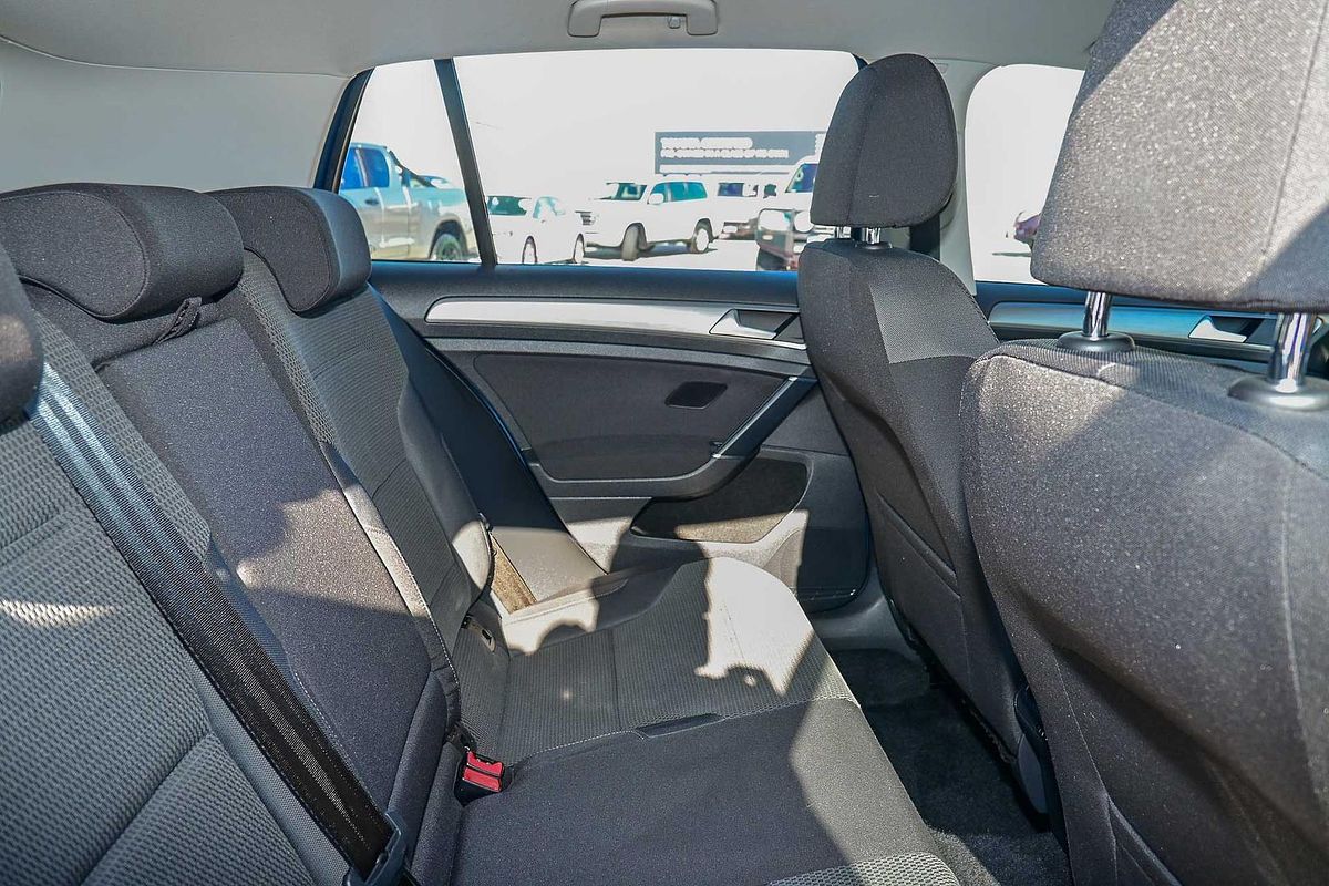 2014 Volkswagen Golf 90TSI Comfortline 7