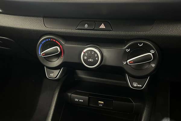 2021 Kia Stonic S YB